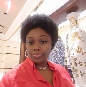 Meet your Posher, Loveth obasohan